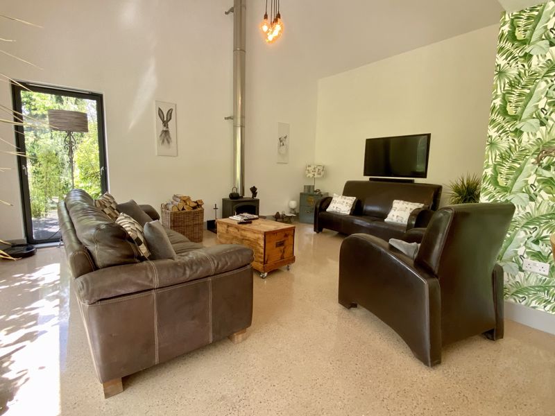 Lounge area - click for photo gallery